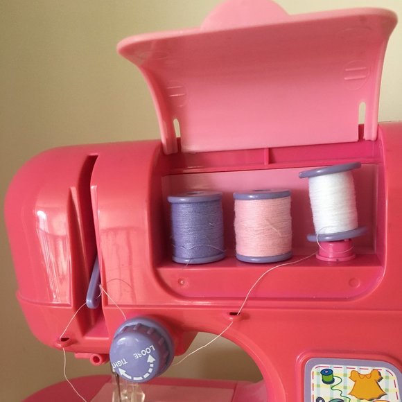 Sewing Machine Toys for Girls, Toy Craft Kits - Picture 2 of 7